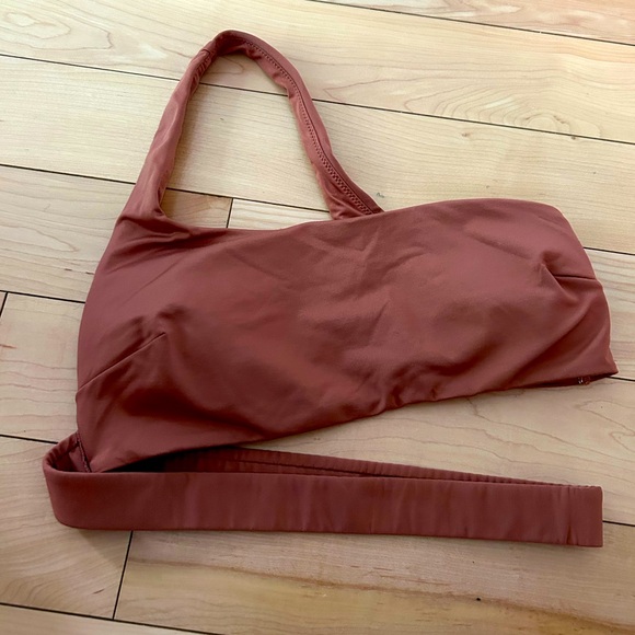 Bikini top Zara size M one shoulder - Picture 1 of 2